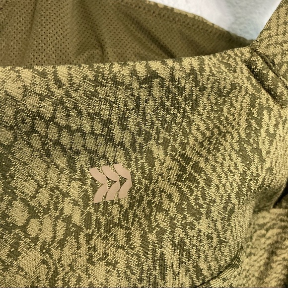 All in Motion CrossStrap SportsBra - Green - XLarge - Picture 5 of 8